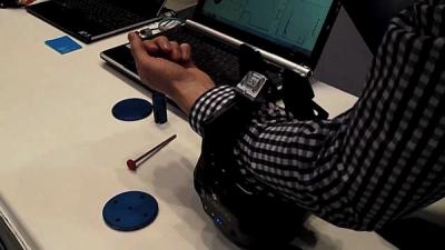 How the Adaptive Gripper works.